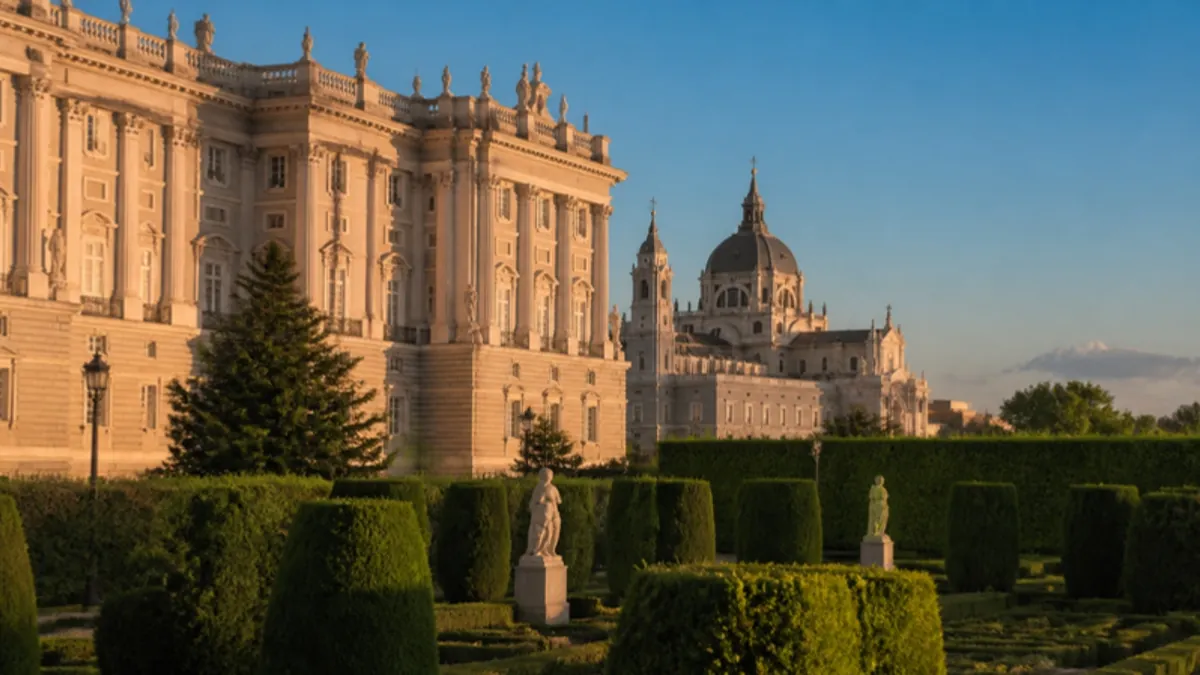 El Palacio Real y la catedral de la Almudena