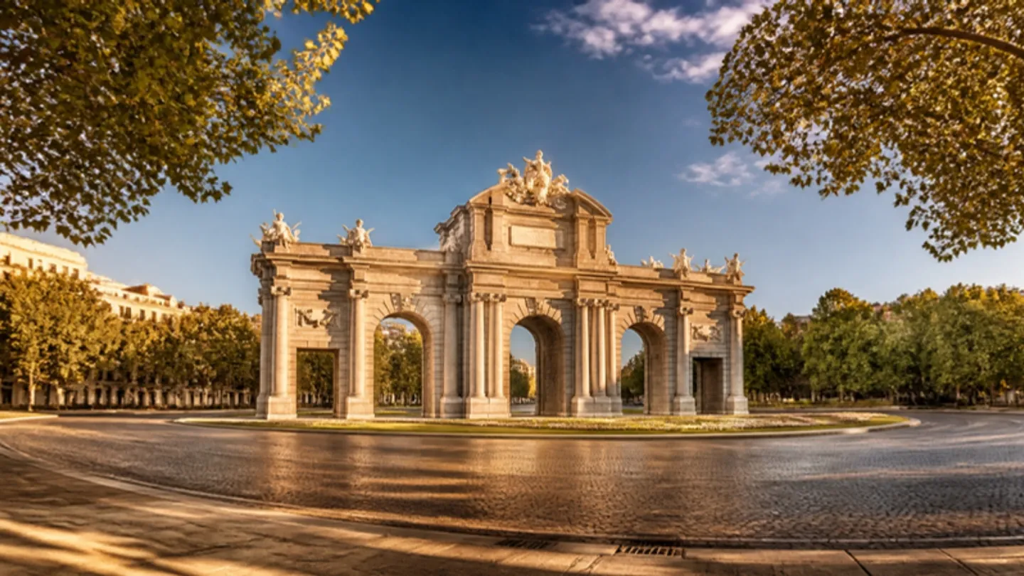 La fuente de la Cibeles y el Palacio de Cibeles en Madrid